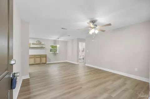 2878 Summer St, Milton, FL 32583 photo 8