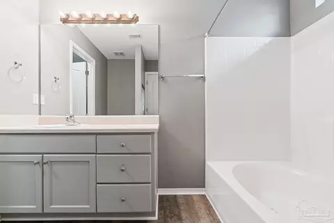 Bath - 613 Hanley Downs Dr, Cantonment, FL 32533 photo 2 of 3