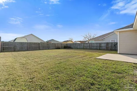 Exterior - 613 Hanley Downs Dr, Cantonment, FL 32533 photo 2 of 4