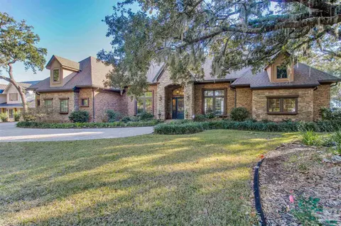 5113 Soundside Dr, Gulf Breeze, FL 32563
