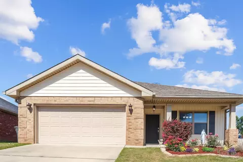 2382 Bentley Oaks Dr, Cantonment, FL 32533