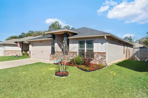5093 Peach Dr, Pace, FL 32571