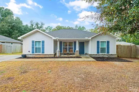 5899 Cedar Tree Dr, Milton, FL 32570