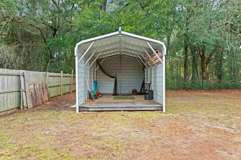 Exterior - 5899 Cedar Tree Dr, Milton, FL 32570 photo 8 of 8