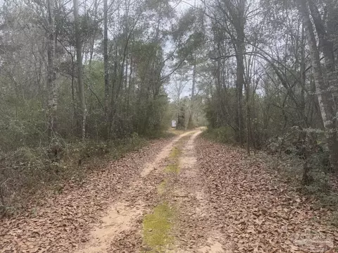 7125 Mccray Rd, Milton, FL 32583 photo 4