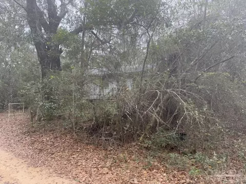 7125 Mccray Rd, Milton, FL 32583 photo 2