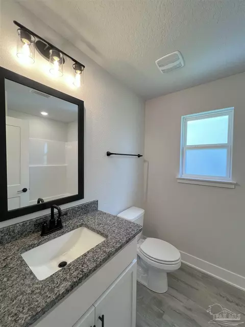 Bath - 1778 Leigh Loop #6D, Cantonment, FL 32533 photo 1 of 2