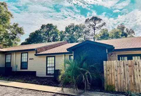 5979 Born Dr #1-4, Pensacola, FL 32503