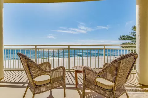 13555 Sandy Key Dr #302, Pensacola, FL 32507
