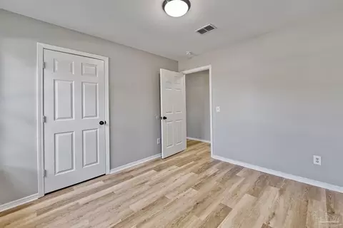 6527 Colonial Dr, Milton, FL 32570 photo 12