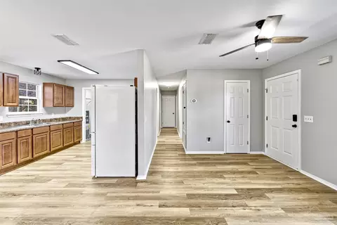 6527 Colonial Dr, Milton, FL 32570 photo 9