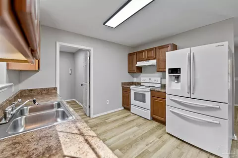 6527 Colonial Dr, Milton, FL 32570 photo 23