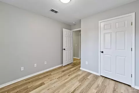 6527 Colonial Dr, Milton, FL 32570 photo 15