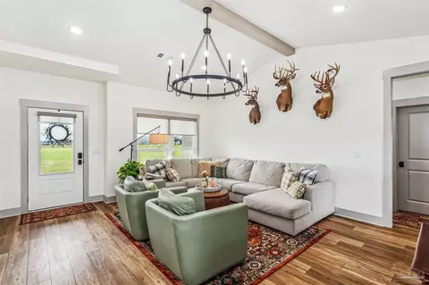 Living - 6442 Cedarview Rd, Milton, FL 32570 photo 1 of 3