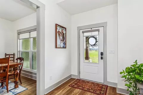 Entry Way - 6442 Cedarview Rd, Milton, FL 32570 photo 1 of 1