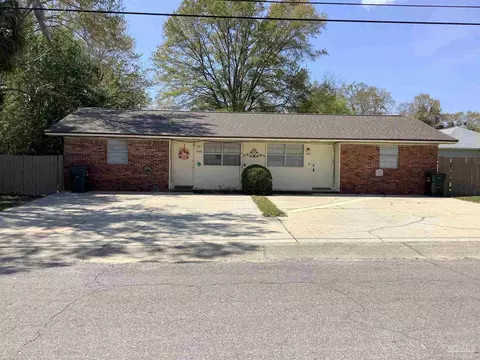 53855387 Broad St, Milton, FL 32570