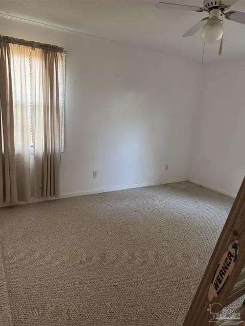Bedroom - 3400 N Simmons Rd, Jay, FL 32565 photo 4 of 5