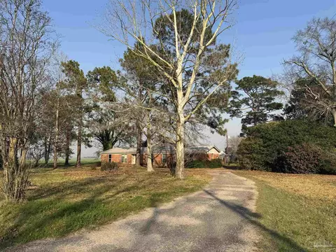 Exterior - 3400 N Simmons Rd, Jay, FL 32565 photo 2 of 5