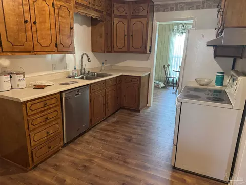 Kitchen - 3400 N Simmons Rd, Jay, FL 32565 photo 1 of 3