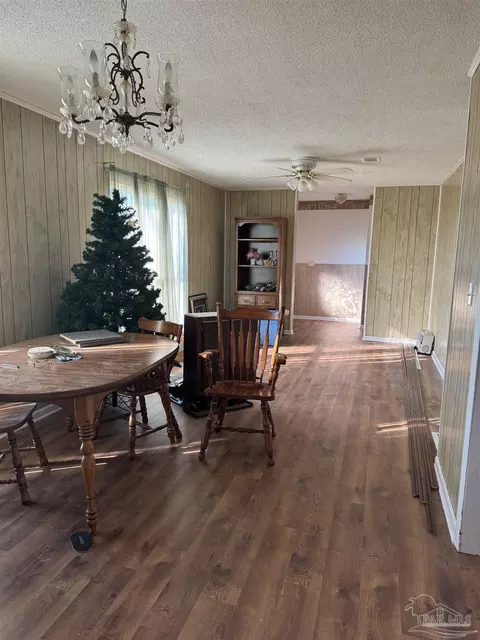 Dining - 3400 N Simmons Rd, Jay, FL 32565 photo 1 of 1