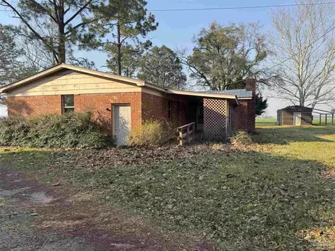 Exterior - 3400 N Simmons Rd, Jay, FL 32565 photo 4 of 5