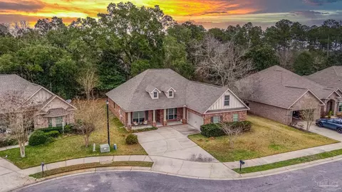 908 Legacy Oaks Dr, Pensacola, FL 32514