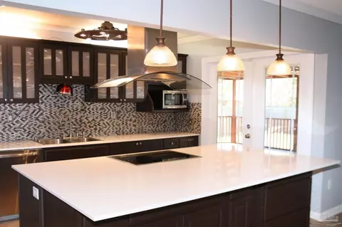 Kitchen - 6644 Maple St, Milton, FL 32570 photo 3 of 3