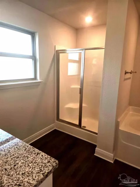 Bath - 6506 Benelli Dr, Milton, FL 32570 photo 6 of 8