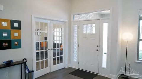 Entry Way - 6506 Benelli Dr, Milton, FL 32570 photo 5 of 10