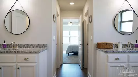 Entry Way - 6506 Benelli Dr, Milton, FL 32570 photo 7 of 10