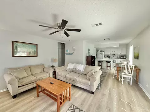 3304 Kingswood Ct, Pensacola, FL 32514