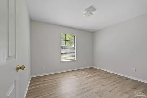Bedroom - 5105 Potomac Dr, Pace, FL 32571 photo 2 of 3