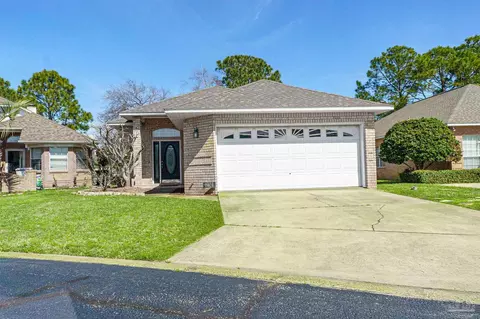 4024 Longwood Cir, Gulf Breeze, FL 32563