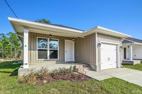 2949 N 30th Ave, Milton, FL 32583