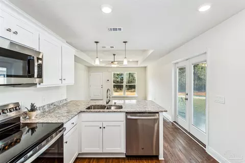 2949 N 30th Ave, Milton, FL 32583 photo 8