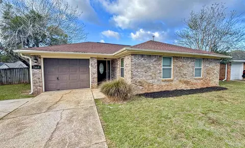 7660 Old Hickory Dr, Pensacola, FL 32507