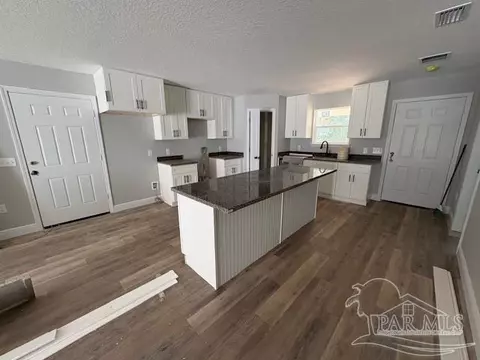 Kitchen - 7151 Heath Rd, Milton, FL 32570 photo 1 of 4