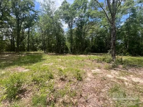 1500 Parker Rd, Cantonment, FL 32533