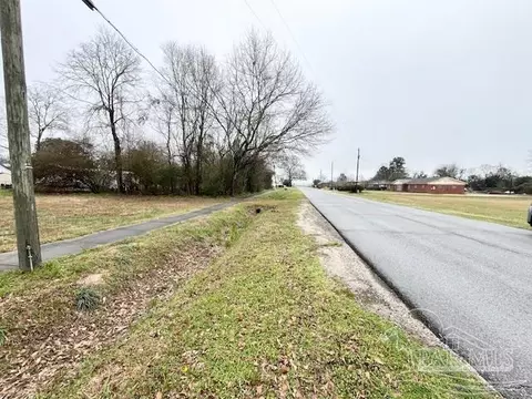 227 E 229 E Ashley St, Atmore, AL 36502 photo 8