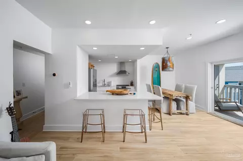 1625 Bulevar Mayor #K4, Pensacola Beach, FL 32561