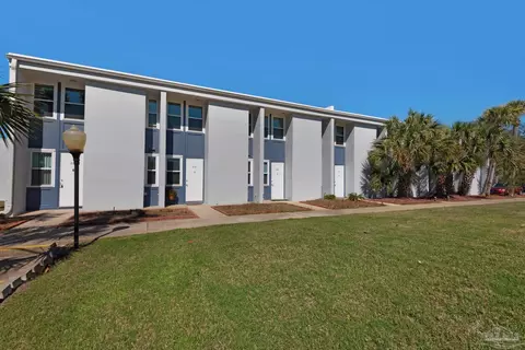 201 Pensacola Beach Rd #B-18, Gulf Breeze, FL 32561