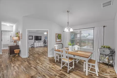 Dining - 2642 Grandaddy Ln, Jay, FL 32565 photo 4 of 4