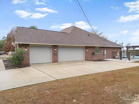 Exterior - 2642 Grandaddy Ln, Jay, FL 32565 photo 8 of 8