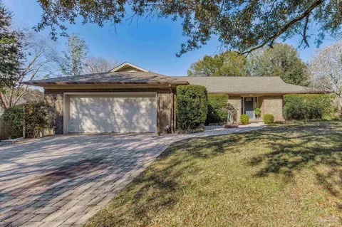 2890 Semoran Dr, Pensacola, FL 32503