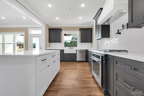 Kitchen - 3526 Creekdown Ln, Pace, FL 32571 photo 6 of 7
