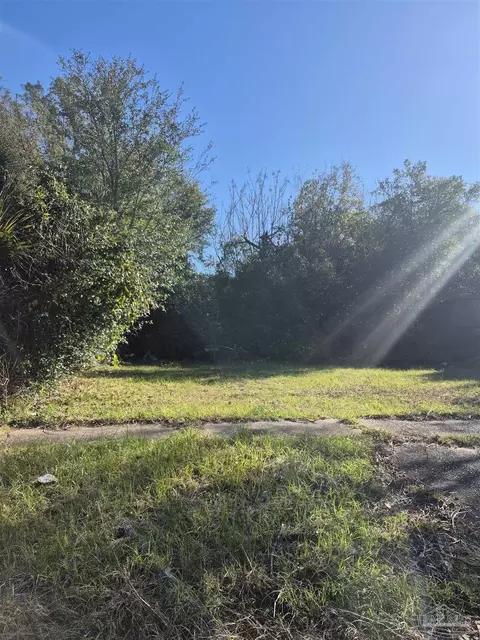 1500 Blk Gonzales St, Pensacola, FL 32501