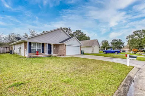 7915 Jambalaya Tr, Pensacola, FL 32526
