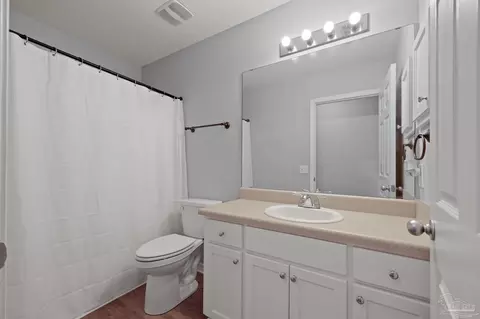 Bath - 4669 Thousand Oaks Blvd, Pace, FL 32571 photo 1 of 2