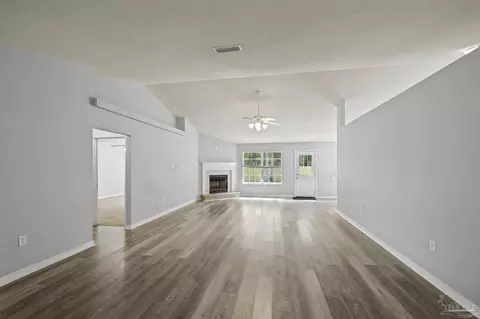 Living - 4669 Thousand Oaks Blvd, Pace, FL 32571 photo 3 of 8