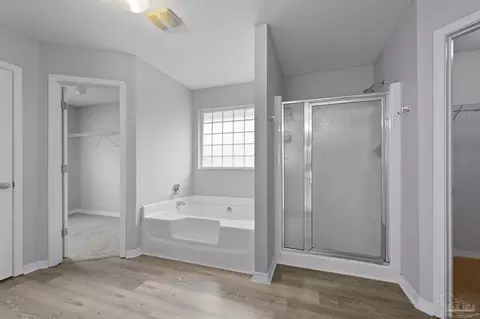 Bath - 4669 Thousand Oaks Blvd, Pace, FL 32571 photo 2 of 2